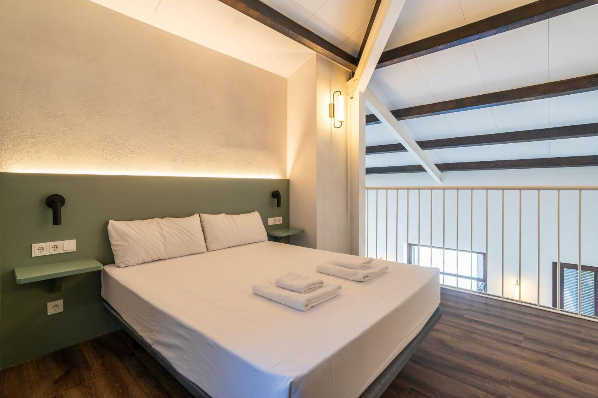 Vlc Host - Reina 168 Hotel Valencia Room photo